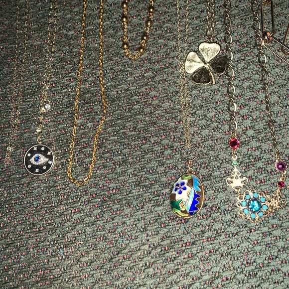 Necklace bundle - Picture 3 of 16